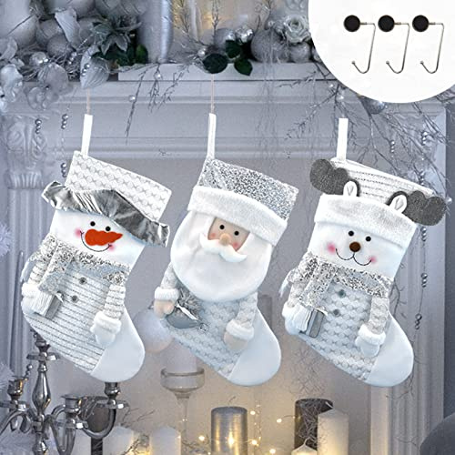 Fassory Weihnachtsstrumpf-Set mit 3 rutschfesten Haken, Weihnachtssocken, Geschenkbeutel, Süßigkeitenbeutel, großer Weihnachtsbaumschmuck, Rentier, Kamin zum Aufhängen (Silber & Weiß)