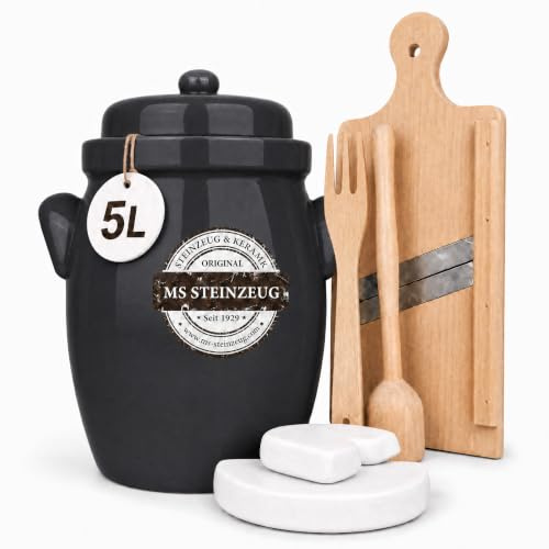 MS-Steinzeug Gärtopf-Set 5 L, Grau, Sauerkrauttopf mit Fermentier-Zubehör | Fermentiertopf aus Steinzeug mit Deckel - inklusive Beschwerungssteinen, Krautschneider, Stampfer, Krautgabel & Rezepten