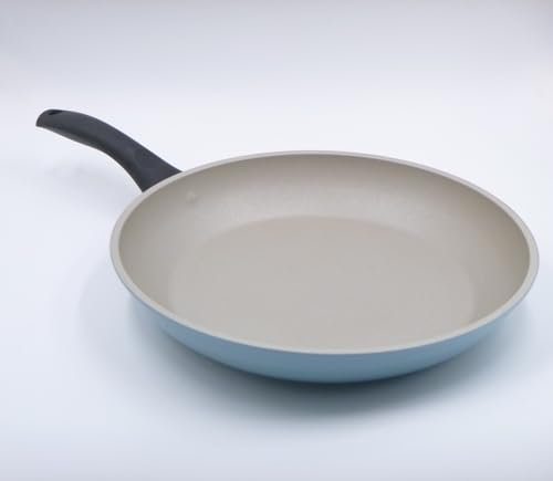 SALUTELLA Padella Zerocolor Antiaderente Induzione Vetroceramica e Gas - Diametro 28 Cm - In Lega di Alluminio Senza Nichel Made in Italy - ORIGINALI SENZA SERIGRAFIE FONDO