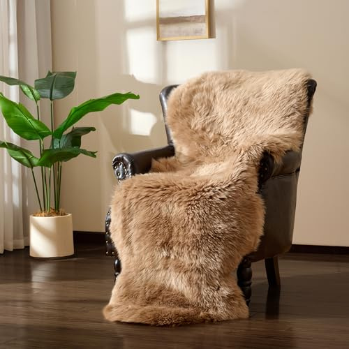 GINAMUSE - Premium Genuine Sheepskin Fur Area Rug for Bedroom, Natural Luxury Lambskin Fur Rug for Couch Sofa Living Room (2' x 6' Sheepskin)