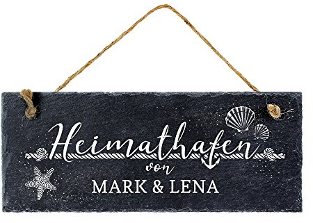 Casa Vivente Schiefertafel mit Gravur – Heimathafen – Personalisiert mit [Namen] – Türschild zum Aufhängen – Namensschild als Geschenkidee für Ehepaare und Familien zum Einzug – 25 x 10 cm
