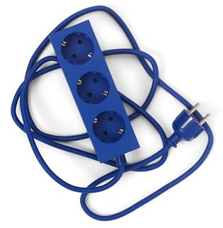 Pedestal Power Bar Ultra Marine, Steckdosenleiste 5m, 3-Fach – Blau | Praktische, stilvolle Mehrfachsteckdose mit Magnetboden für die Rückseite des TV-Ständers und andere magentische Oberflächen.