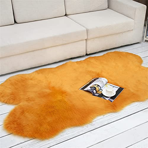 Tomifine Lammfell Schaffell Teppich Faux Fell Teppich Flauschig Kunstfell Teppiche Dekofell Unregelmäßig Bettvorleger Weiche Bodenmatte Sofa Matte (50 x 100 cm,Gelb b)