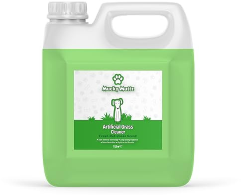 Mucky Muttz - Artificial Grass Cleaner – Dog Friendly, Disinfectant & Deodoriser for Laws- Neutralises Odours & Removes Urine Stains - Highly Concentrated - 1 Litre - (Fresh Cut Grass Fragrance)