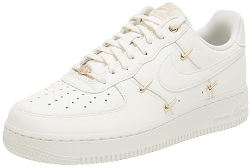 NIKE FV3654-111 Air Force 1 ’07 LX Donna, Sail/Sail-Sail-Metallic Gold EU 40.5