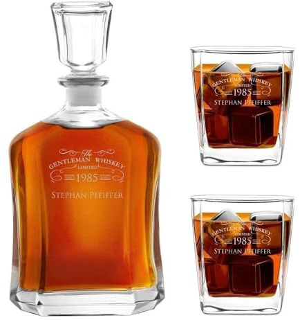 Maverton Whiskey Karaffe + 2/4 / 6er Whiskygläser Set mit Gravur - 700ml Whisky Dekanter - Geschenk zum Geburtstag für Männer - Gentleman Whiskey