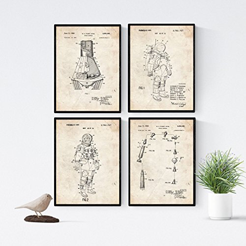 Nacnic 4 poster pack mit astronaut patenten | posterset mit erfindungen und alten werkzeugen | bilder von raumkapseln und astronautenanzüge | größe a4.