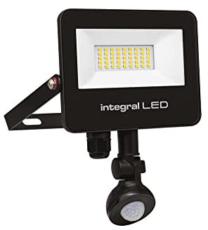 Integral Super Slim 2 Floodlight IP67 3000LM 30W 4000K PIR 120° Non Dimmable 100LM/W Black