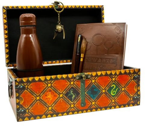 Harry Potter Pyramid International Quidditch Trunk Premium Gift Set – Ideal for Quidditch Fans, Includes Keyring, Pen, Insulated Bottle, A5 Notebook & Postcard Set