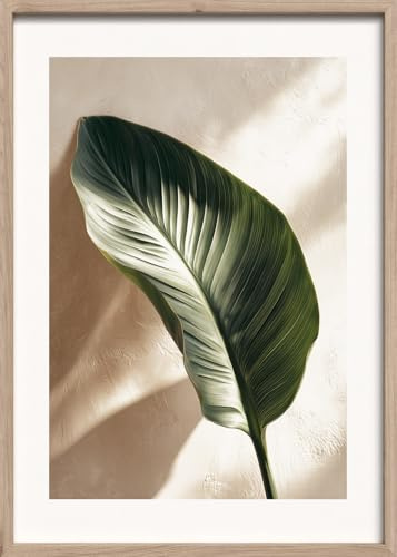 STYLER Bild Strelitzia Leaf 50 x 70 cm mit Holzrahmen – Tropisches Blattmotiv – Japandi Boho Wandbild Grün Beige