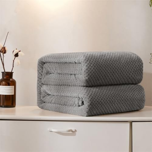 Fleecefilt Sofffilt 140 x 250 cm Mjuk, Fluffig, 3D-Touch-Upplevelse, Varm Och Mysig Pläd, Mångsidig Flanellfilt Sofffilt, Fleecefilt Pläd för Soffa Och Säng, Ljusgrå