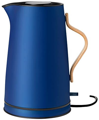 Stelton Wasserkocher Emma - Elektrischer Kocher - Kaffee- & Teekanne, skandinavisch - Filter, Trockenkoch-Sicherheitsschalter mit Abschaltung, Buchenholzgriff - 1,2 Liter, Dunkelblau, EU-Stecker