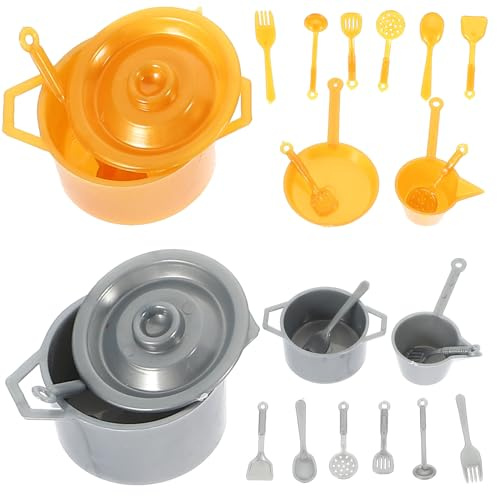 CORHAD Juego de Vajilla en Miniatura 20 Piezas para Casa de Muñecas, Cubiertos y Platos de Plástico Seguro en Color Plata y Dorado Mate, Accesorios Decorativos para Mini Cocina