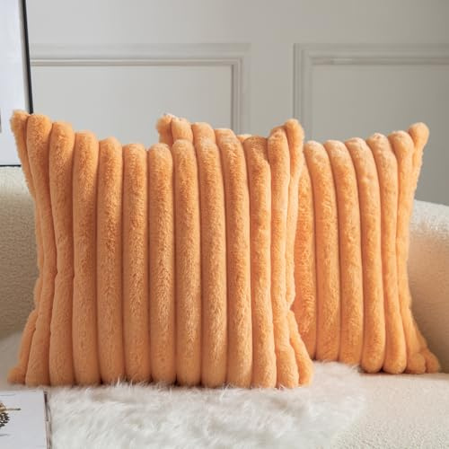 Mandioo 2er Set Kissenbezug gestreiftes Künstlich Pelz Superweich Kissen Flauschig Modern Kissenhülle Deko Sofa Wohnzimmer Schlafzimmer Kissenbezüge 50 x 50 cm Orange