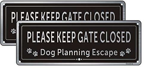 Goodvia 2-Pack Please Close The Gate Sign Dog Brushed Aluminium 3.5 x 9.8 Inches, Rust Free Metal UV Protected Weather Resistant Durable Ink Easy to Mount