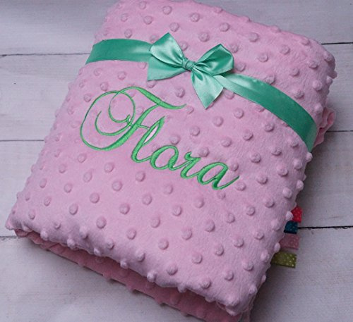 Generisch ★ Babydecke mit Namen und Datum Bestickt ★ Baumwolle ★75x100 cm ★ Füllung ★personalisiert (Hellrosa - Herzen)