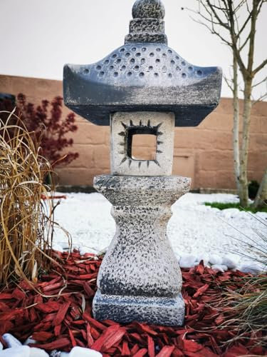 auerco Steintempel im japanischen Stil 'Yukimi auf Konsole patiniert' - Handgefertigte Gartenfigur aus regionalem Steinguss - Zen - Dekoration für Garten & Terasse - wetterfest & langlebig