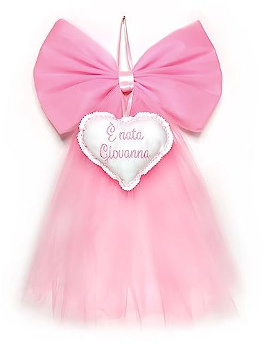 Crociedelizie, fiocco nascita bimba personalizzato in tulle rosa con ricamo nome ricamato elegante semplice coccarda fuori porta cuore