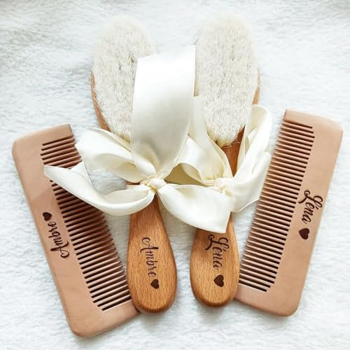 Benutzerdefinierter Name Baby Badekamm Babypflege Haarbürste Reine Natürliche Wolle Holzkamm Neugeborenen Massagegerät Babyparty Und Registrierungsgeschenk