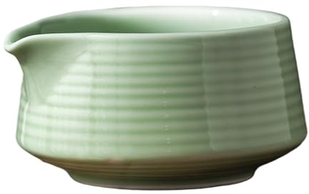 Joygoodta Tazón Matcha, Taza Matcha de Cerámica Japonesa de 500 Ml con Pico Vertedor, Taza de Té Suave y Elegante para el Hogar, Salón de Té y Restaurante, Verde