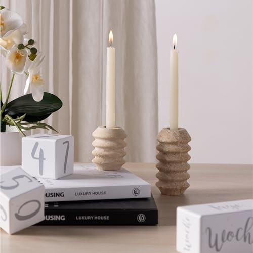 Navaris 2X Kerzenständer aus Marmor - Hochwertiger Kerzenhalter für Stabkerzen und Stumpenkerzen - Elegante und Zeitlose Tischdekoration - 2 Stück - Beige