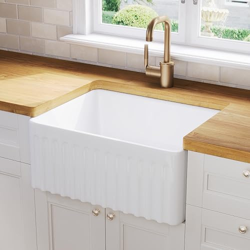 DeerValley Farmhouse Kitchen Sink Ceramic White 61 x 45.8cm | Reversible Apron Front Deep Bowl, Includes Strainer, Ceramic Scratch & Stain Resistant, Easy Clean Glaze