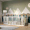 Crazy Pine Kinderbett 140x200 cm – Montessori Bodenbett mit Hohem Rausfallschutz 73cm und Öffnbarer Barriere - Weiß mit Glatter Oberfläche - Perfekt für Jungen und Mädchen Crazy John