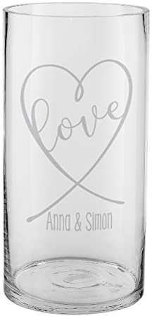 Herz & Heim® Große Glasvase 12 x 30 cm (Ø/H), mit Love-Motiv und Wunschnamen graviert