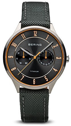 BERING Herren Quarz Uhr | Armbanduhr 39 mm silbernes Titangehäuse und graues Zifferblatt | Natoarmband | Saphierglas | 5 ATM | 11539-879