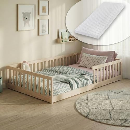 Lit au Sol avec barrière Anti-Chute - Taille 120 x 200 cm - Matelas et sommier à Lattes Inclus - Lit Simple Montessori pour Enfant et Adolescent - en Bois certifié - Finition Bois Naturel