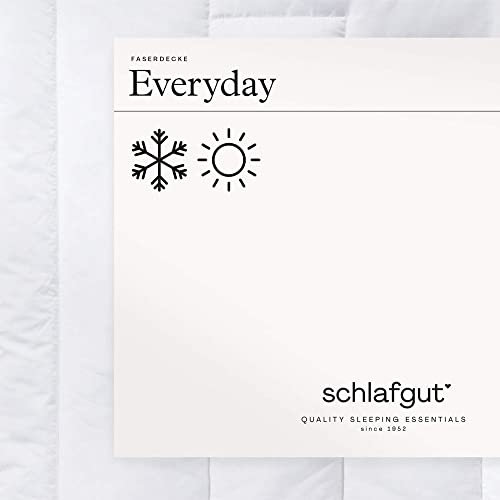 schlafgut ganzjahres Premium Faserbettdecke, 155x200 cm weiß aus 100% Baumwolle mit High-Tech Allerban® Füllfasern