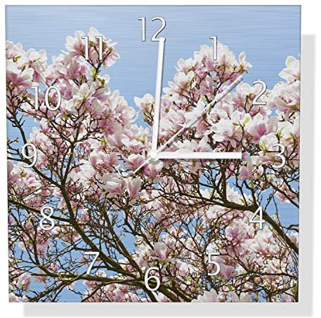 Wallario Design Wanduhr Schöne rosa Magnolien-Blüten vor blauem Himmel aus Aluverbund, Alu-Uhr Größe 30 x 30 cm, weiße Zeiger mit Metalloptik