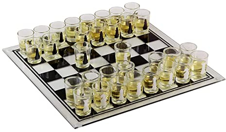 Framan Klassische Schach mit Chips in Schnapsform