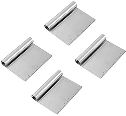 RONGJJ Raschietto per Farina di Coltello per Noodle in Acciaio Inossidabile 4 Pezzi, Pasticceria Multiuso/Tergipavimento Piatto con Righello con Lama da Taglio Durevole in Scala