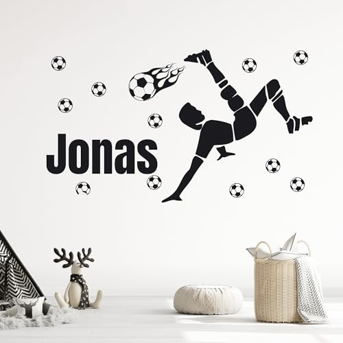 GRAZDesign Wandtattoo Fussball mit Name Kinderzimmer, Geschenk für Junge, Fussballspieler mit Ball, personalisierte Fußball Geschenke für Kinder / 69x40cm / Schwarz