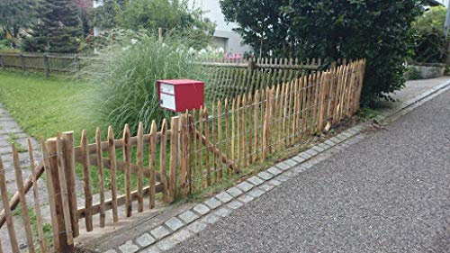 Gartenwelt Riegelsberger Premium Staketenzaun aus Kastanie Komplettset Rollzaun Lattenabstand 4-6 cm Zaunlänge 2,2 m Höhe 150 cm inkl. Pfosten Einschlaghülsen mit Schrauben Tor H150xB100cm & Krampen