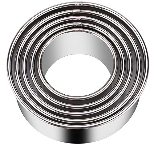 KSPOWWIN 5 Pieces Biscuit Cookie Cutters Set,Stainless Steel Circle Round Cookie Biscuit Cutters in Graduated Sizes Shape Molds for Pastries Doughs Doughnuts