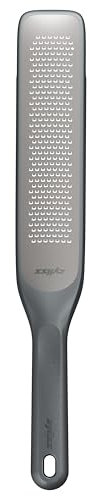 Zyliss Rasp Grater, Sustainable Wheat Straw/Stainless Steel, Protective Cover, Non-Slip Edges, Grating Hard Cheese, Chocolate, Ginger