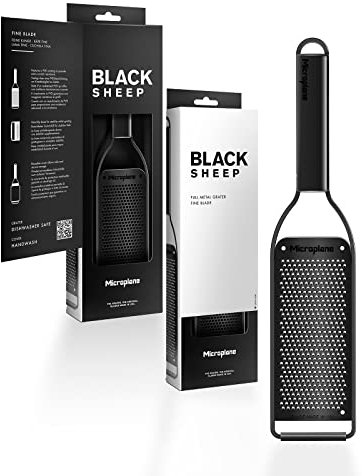 Microplane Rallador de cocina fino con hoja de acero inoxidable fabricada en Estados Unidos para parmesano, cítricos, ajo, chile y especias duras de la serie Black Sheep