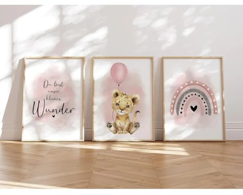 MeinBaby123® I Bilder Kinderzimmer | 3er Set DIN A4 Poster Set | Wandbilder | Kinderzimmer Poster | Deko Bilder Mädchen und Jungen | Wandposter Premium | Löwe & Luftballon rosa