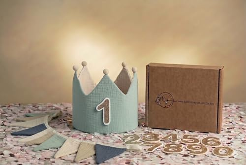 Little Goods Geburtstagskrone für Kinder inkl. Wimpelkette/Girlande - wendbare Musselin-Stoffkrone mit Zahlen 0-9 - Krone für Jungen und Mädchen, Pastell - Hellgrün - Beige