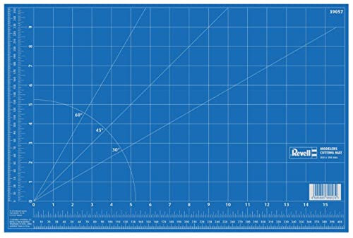 Revell Modellbausatz-Zubehör 39057 Cutting Mat XL, Mehrlagige Schneidmatte mit Selbstheilenden Eigenschaften, mit Hilfslinien und Skalen für präzises Arbeiten, für Haushalt, Schule, Beruf und Hobby, 450 x 300 mm, Revell_39057