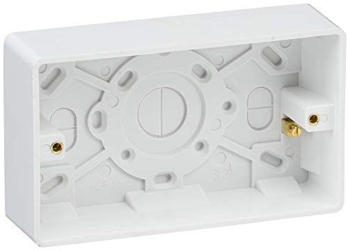 Knightsbridge CU1800 bordo curvo doppio scatola standard con collegamento a terra, bianco, 35 mm
