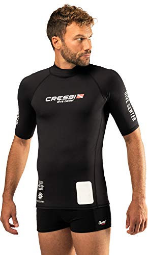 Cressi Rash Guard Man Black, Maglia Protettiva con Maniche Corte in Speciale Tessuto Elastico, Protezione Solare UV (UPF) 50+ Uomo, Nero/Logo Dive Center, XL/6 (56)