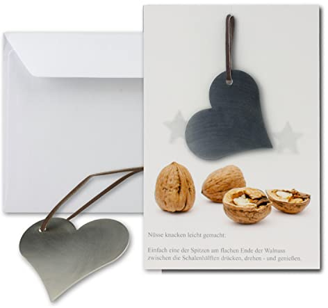 Tarjeta de felicitación con diseño de cascanueces de acero inoxidable, forma de corazón y correa de piel, incluyen sobre en color blanco natural, formato DIN B6