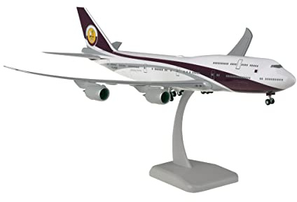 LI11700GR Boeing 747-8 Qatar Amiri Flight VQ-BSK Scale 1:200