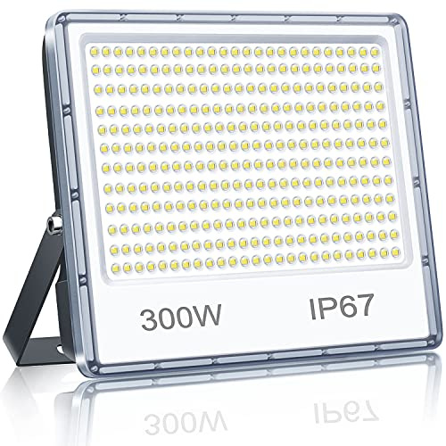 YIQIBRO LED Strahler Außen 300W, 30000LM 6500K LED Scheiwerfer 1 Stück | Superhell Kaltweiß LED Fluter Aussenstrahler LED Wasserdicht IP67, Außenstrahler für Hinterhof Terrassen Garage Flur Garten