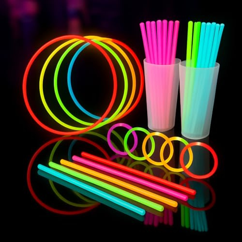 plastific 100 Glow Sticks Party Pack – Neon Glow in the Dark Sticks for Kids and Adults – Rave, Festival, Wedding, Halloween and Christmas Party Favors