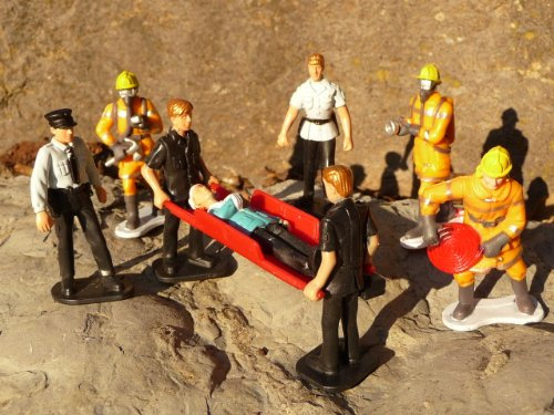 SLOTCAR Feuerwehr Einsatz Figuren 9er Set für Carrera Digital & Servo 132 TOP DEKO