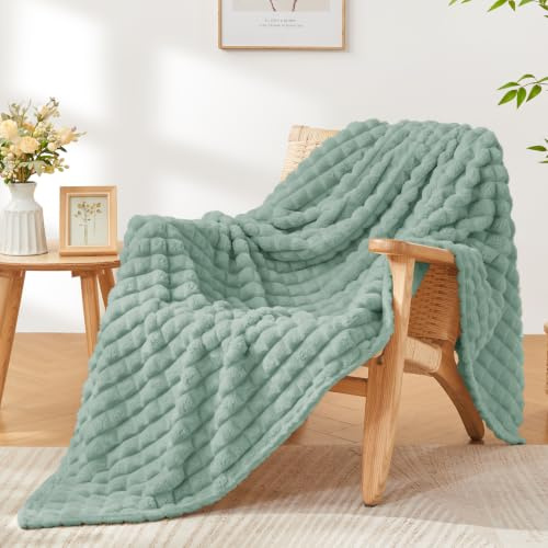 BEDELITE Kuscheldecke Flanell Flauschig, Grün, 125 x 150 cm | Weiche Decke, Deko Kariert Fleecedecke, für Sofa und Wohnzimmer, als Sofaüberwurf, Throw Blanket Wide Use